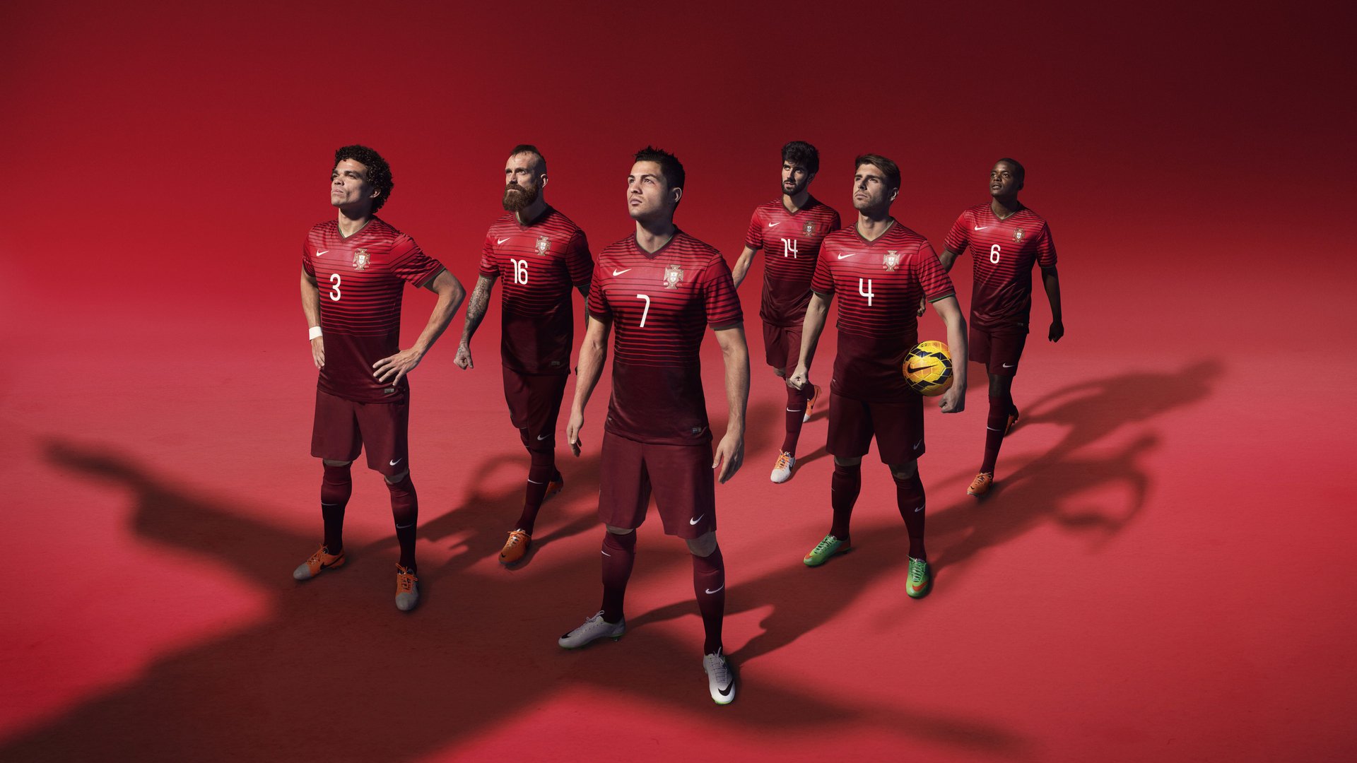 男子国家队通过战术演练提升三分命中稳定性，男子3v3国家队